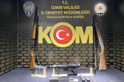  İzmir'de yasa dışı silah ticareti operasyonunda otomatik silah ele geçirildi