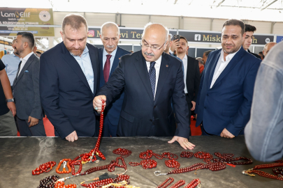 Adana'da 412 bin ziyaretçi ile 3. Tesbih ve Doğal Taşlar Fuarı rekor kırdı