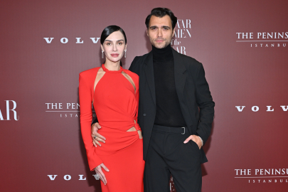 Birce Akalay ve Hakan Kurtaş’tan aşk dolu gece: "Gurur duyuyorum"