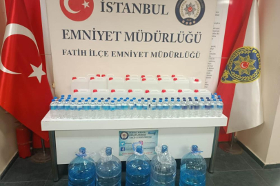 Fatih'te sahte alkol operasyonu: 155 litre kaçak alkol ele geçirildi