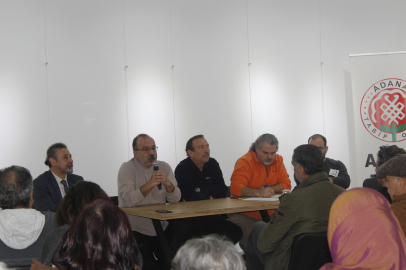 Adana’da sağlık sektörünün sorunları serbest kürsüde tartışıldı