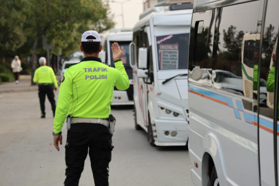 Adana'da gereksiz korna nedeniyle ceza kesilen şoför tepki gösterdi