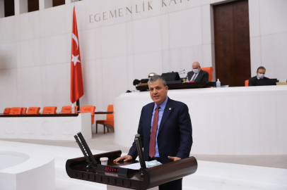 Ayhan Barut, Ulaştırma Bakanı Uraloğlu'na Adana Havalimanı’nın kapatılma nedenini sordu