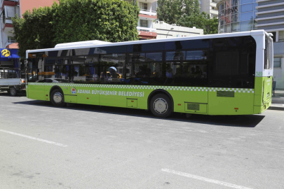 Başkan Zeydan Karalar, Adana'ya kadın şoför alımı yapılacağını açıkladı