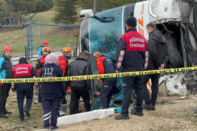 Isparta’da otobüs kazası: 1 ölü,24 yaralı