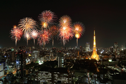 Japonya ve Güney Kore, 2025’e havai fişek gösterileriyle girdi