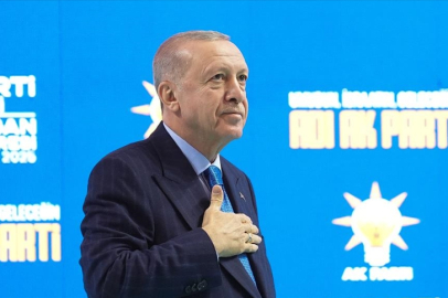 Cumhurbaşkanı Erdoğan: "Halep Kalesi’ne asılan ay yıldızlı sancak CHP'ye neden dokunuyor?"