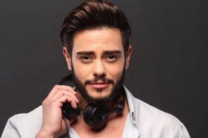 Ekranlardan uzak bir hayat süren Rüzgar Erkoçlar, yeni işini ve özel hayatını anlattı