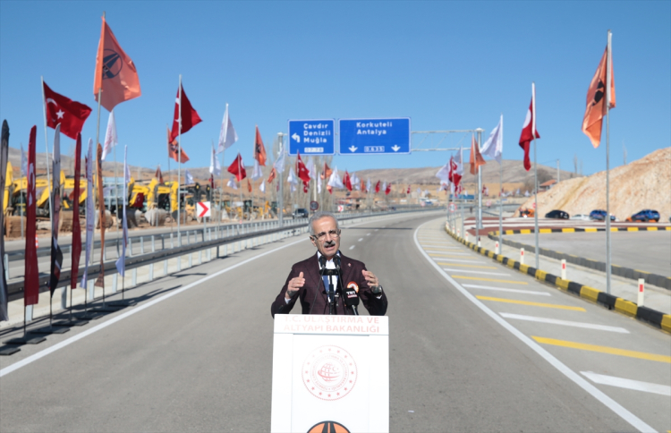 Ulaştırma ve Altyapı Bakanı