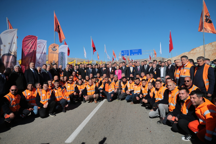 Ulaştırma ve Altyapı Bakanı