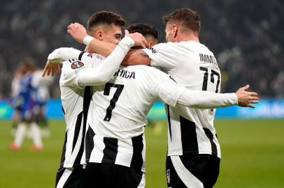 Beşiktaş, UEFA Avrupa Ligi'nde Athletic Bilbao'yu 4-1 mağlup etti