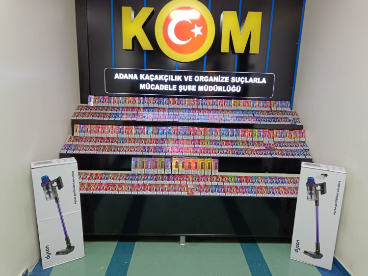 Adana’da kaçakçılığa büyük darbe Milyonlarca makaron ele geçirildi 2