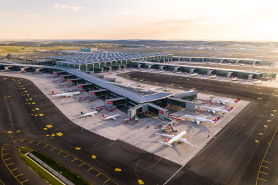 Bakan Uraloğlu: İstanbul Havalimanı’nda, açıldığı günden bu yana toplam 338 milyon 152 bin 378 yolcuya hizmet verildi