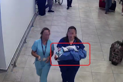 Antalya Havalimanı’nda tuvalette doğum yapan genç kızın annesi konuştu: "Bebeği Nicole koyduk"