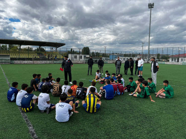 Adana takımları Gelişim Liglerinde zorlu deplasmanlara çıkıyor; U14 bölge seçmeleri tamamlandı 5
