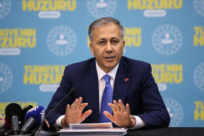 Bakan Yerlikaya’dan göç politikalarına yönelik açıklamalar: 821 bin Suriyeli vatanına döndü!