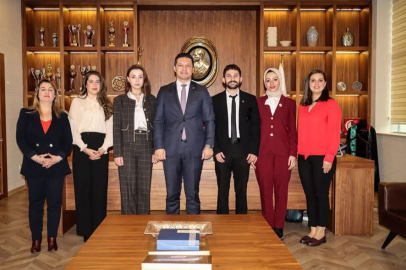 Adana Barosu Kadın Hakları Merkezi, Baro Başkanlığı’na Seçilen Av. Volkan Böke’yi ziyaret etti