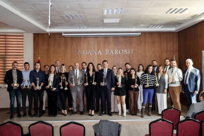 Adana Barosu, 29 Ekim Cumhuriyet Kupası Tenis Turnuvası ödülleri sahiplerine verildi