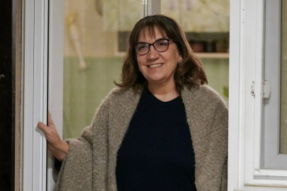 Bahar dizisinde ki Gülçiçek öldü mü? Füsun Demirel diziden ayrılıyor mu?