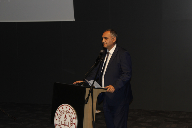 Adana'da 6 Şubat 2023 depreminde hayatını kaybeden öğretmen ve öğrenciler dualarla anıldı 