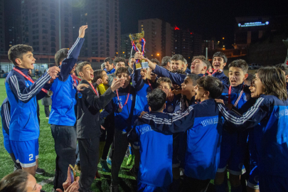 Seyhan Belediyespor, U-14 Futbol Ligi'nde Adana şampiyonu oldu