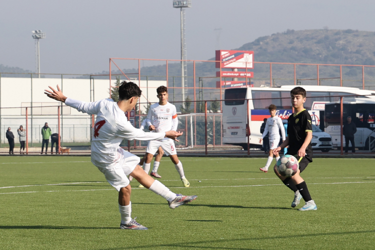 Adanaspor U19’dan farklı galibiyet, Demirspor U19 deplasmanda kaybetti 3