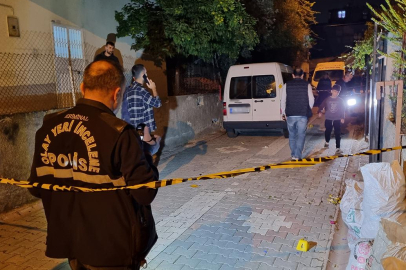 Adana’da silahlı saldırı! Motosikletli şüpheli bir kişiyi yaralayıp kaçtı