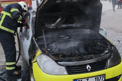 Adana'da taksi kundaklama anları kamerada! 