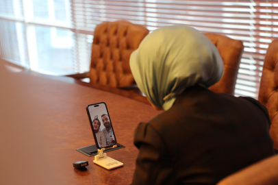 Aile ve Gençlik Fonu’ndan destek alan ilk çift bebeklerini kucaklarına aldı