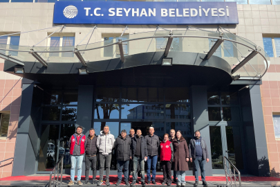Seyhan Belediyesi'nde işçiler iş bıraktı: Müzakereye açığız