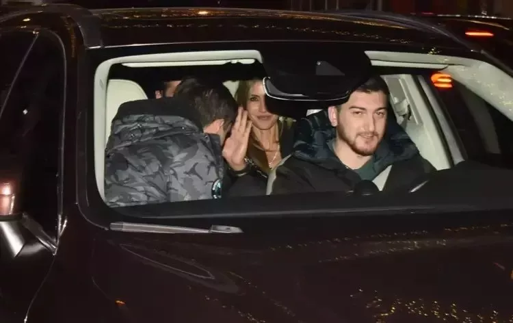 Çağla Şıkel yeni ilişkisi hakkında ilk kez konuştu Tanıma dönemindeyiz, detay vermeye utanıyorum 3