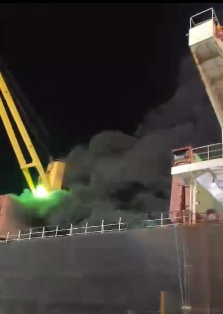 sanko limanı yangın