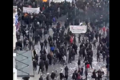 Yunanistan'da protestolarda polis ve vatandaş arasında çatışma çıktı
