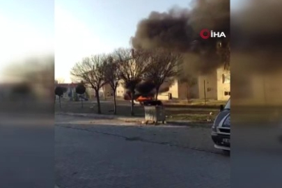 Hatay’da seyir halindeyken alevlere dönüşen TOFAŞ kullanılamaz hale geldi