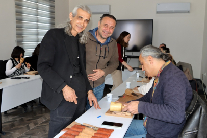 Kültür ve Sanat Çarşısı’ndaki ‘Ahşap Yontu Atölyesi’nde sanat rüzgârı esti