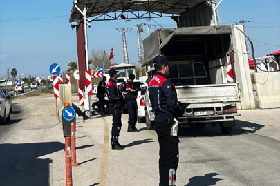 Adana'da Jandarma Cayrokopter destekli huzur ve güven uygulaması gerçekleştirdi