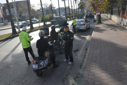 Adana’da motosiklet denetimleri: 12 Bin sürücü kuralları çiğnedi!