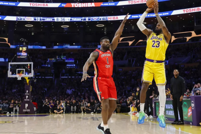 LeBron James tarih yazdı: 50.000 sayıya ulaşan ilk oyuncu oldu