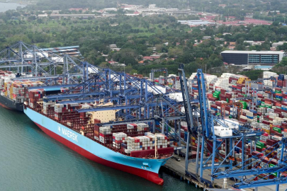 Trump ve BlackRock ortak hedefte: Panama’daki limanlar ABD’ye dönüyor