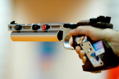 Milli atıcı Tunahan Tatoğlu, gençlerde Avrupa şampiyonu oldu