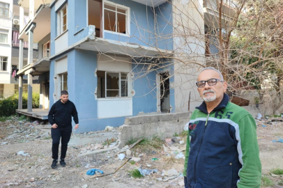 Adana'da metruk bina molotofkokteyliyle ateşe verildi