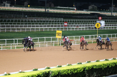 Adana’da Özgecan Aslan Anısına düzenlenen koşuda "Baybars Han" birinci oldu