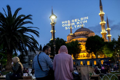 2025 yılı fitre ve fidye miktarı belli oldu! Diyanet'in açıklamalarıyla oruç tutamayanlar için fidye ve fitre bedelleri