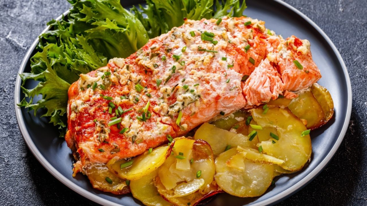 fırında somon tarifi