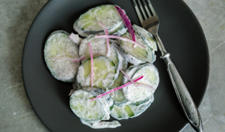 yoğurtlu kabak salatası