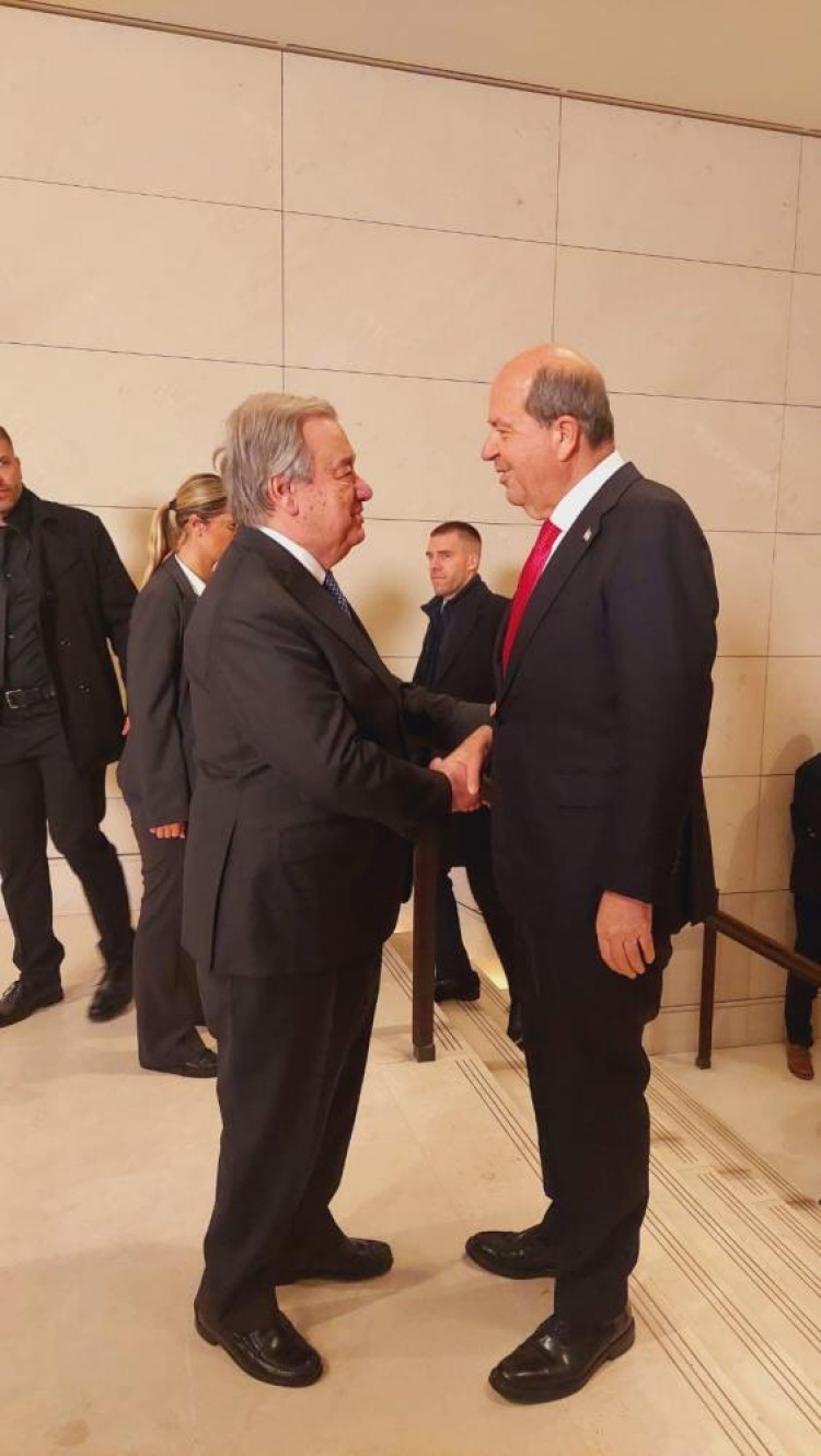 Cenevre'de kritik Kıbrıs zirvesi başladı 2