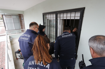 Antalya'da ‘Arkadaşım Nerede?’ krizini itfaiye çözdü: Genç kız uyurken bulundu!