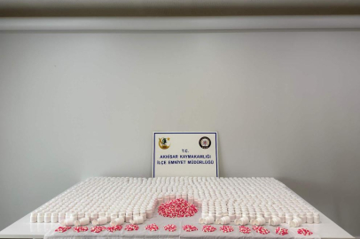 Akhisar'da yasaklı madde operasyonunda 3 tutuklama