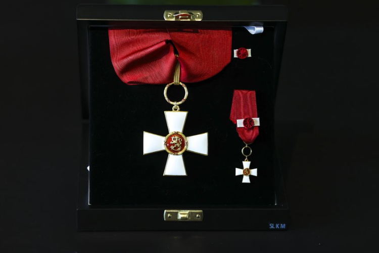 Jeff Hakko'ya Finlandiya'dan yüksek liyakat nişanı 4