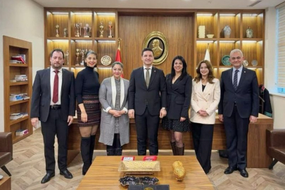 Kültür Sanat Komisyonu'ndan Baro Başkanı Av. Volkan Böke'ye tebrik ziyareti